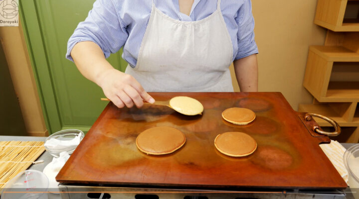 golden brown color on Dorayaki