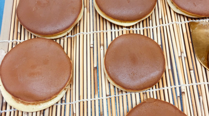 I’ll share the secret to making dorayaki moist without using any oil.